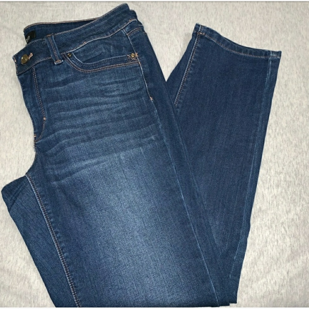 BOGO SALE!! WHBM Contour jeans